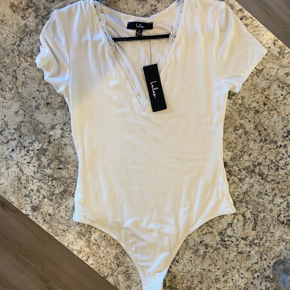 Lulu’s White Lace-Trimmed Women's Bodysuit Size Medium NWT